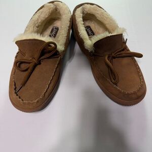 Lamo Men's Brown and Tan Slippers